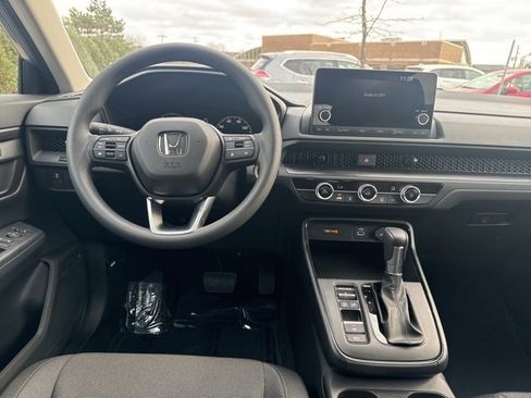 Used 2025 Honda CR-V LX image 10