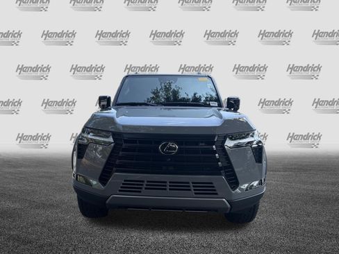 Used 2026 Lexus GX 550 AWD/4WD image 3