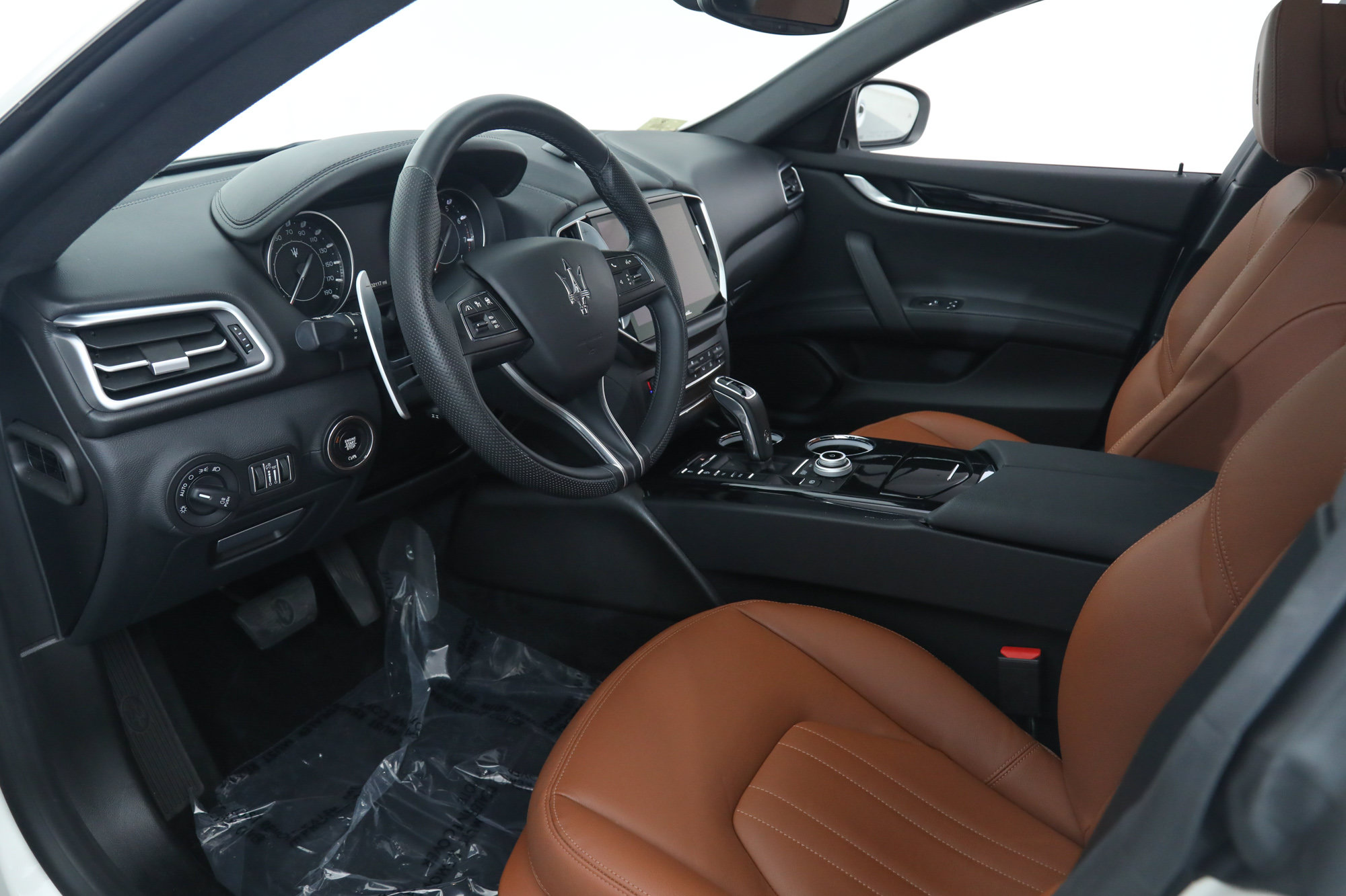 Certified 2023 Maserati Ghibli Modena RWD image 16
