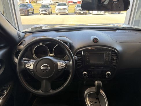 Used 2014 Nissan Juke SL image 11