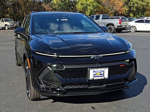 New 2026 Chevrolet Equinox EV RS image 7