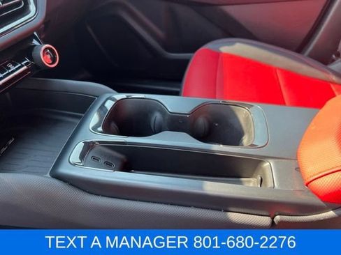 Used 2025 Chevrolet Equinox EV RS AWD/4WD image 29