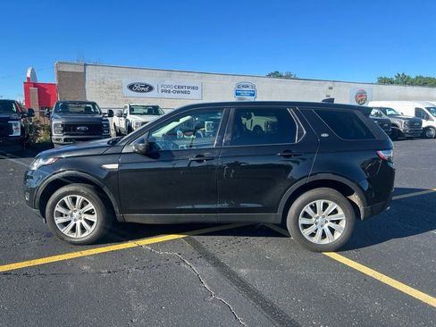Used 2017 Land Rover Discovery Sport SE AWD/4WD image 8