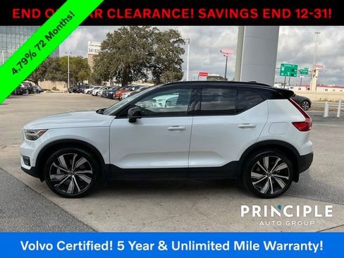 Certified 2022 Volvo XC40 P8 Recharge Plus image 7