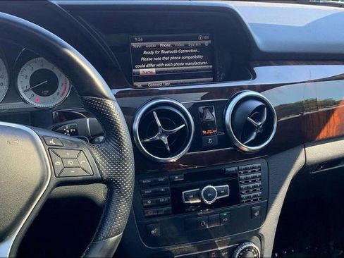 Used 2014 Mercedes-Benz GLK 350 4MATIC image 5
