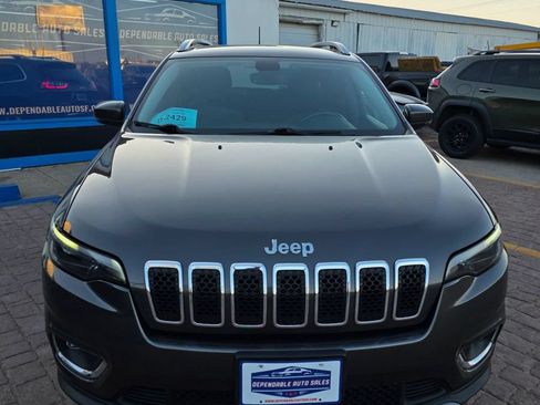 Used 2020 Jeep Cherokee Limited w/ Trailer Tow Group AWD/4WD image 2