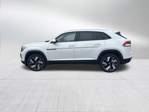 New 2026 Volkswagen Atlas Cross Sport SE image 2