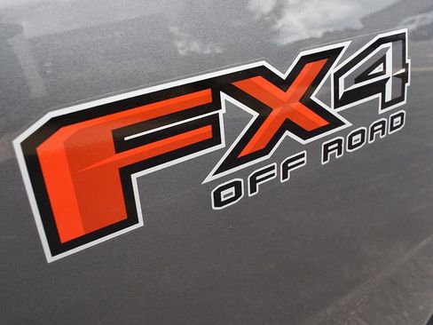 Used 2024 Ford Ranger XLT w/ FX4 Off-Road Package AWD/4WD image 9