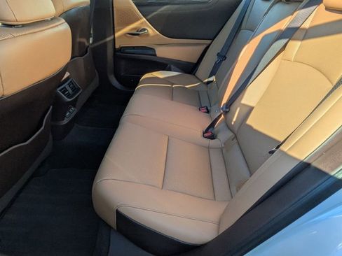 Used 2021 Lexus ES 350 w/ Premium Package image 17