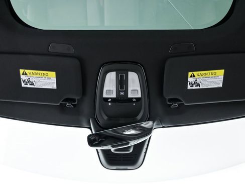 New 2026 Volvo XC90 T8 Plus w/ Protection Package Premier image 19