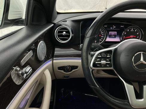 Used 2019 Mercedes-Benz E 300 w/ Premium 1 Package image 31