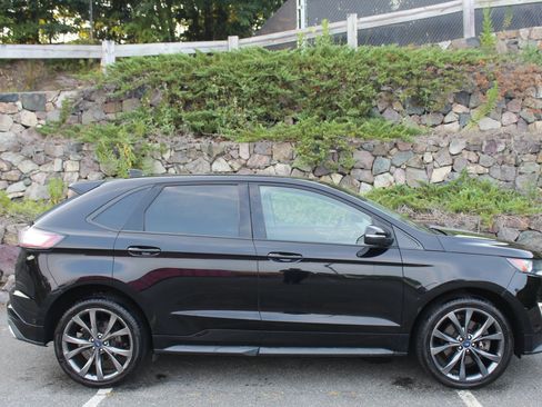 Used 2017 Ford Edge Sport w/ Equipment Group 401A AWD/4WD image 5