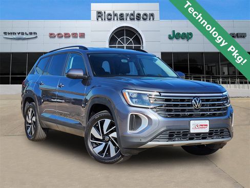 Used 2025 Volkswagen Atlas SE image 1