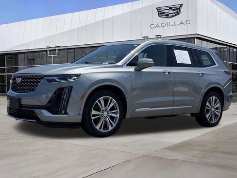 Used 2024 Cadillac XT6 Premium Luxury FWD image 5