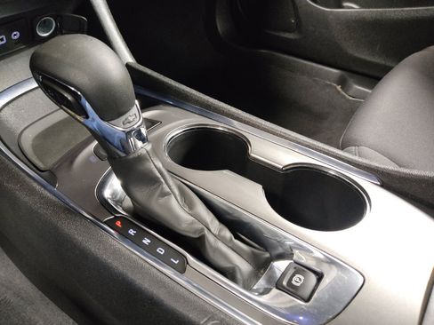 Used 2023 Chevrolet Malibu LT FWD image 26