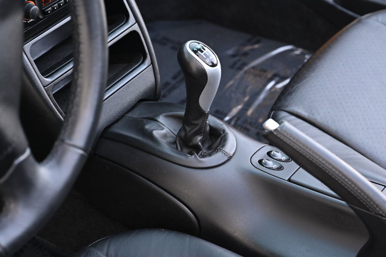 Used 2003 Porsche Boxster RWD image 27