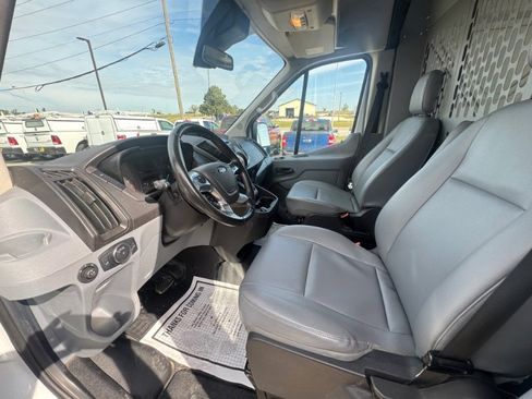 Used 2019 Ford Transit 250 image 12