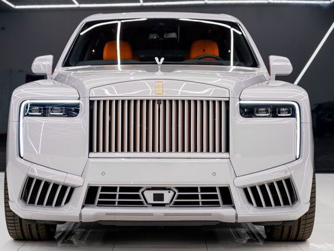 Used 2026 Rolls-Royce Cullinan image 2