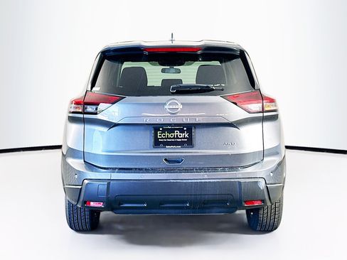 Used 2025 Nissan Rogue SV AWD/4WD image 7