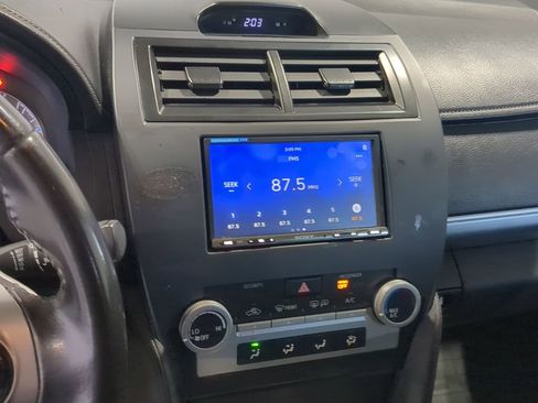 Used 2014 Toyota Camry SE FWD image 32