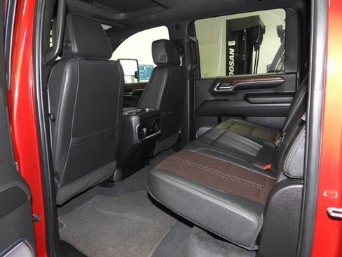 Used 2024 Chevrolet Silverado 2500 High Country w/ High Country Premium Package AWD/4WD image 48