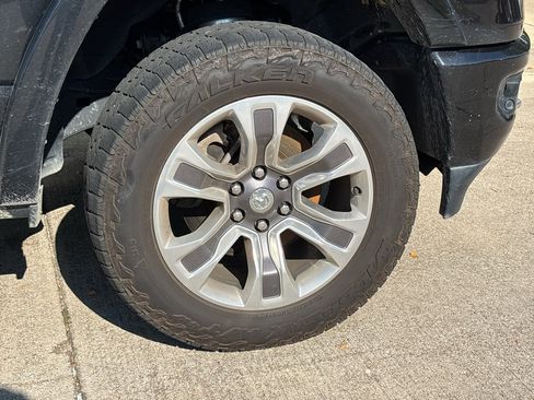 Used 2022 RAM 1500 Limited w/ Off Road Group AWD/4WD image 10