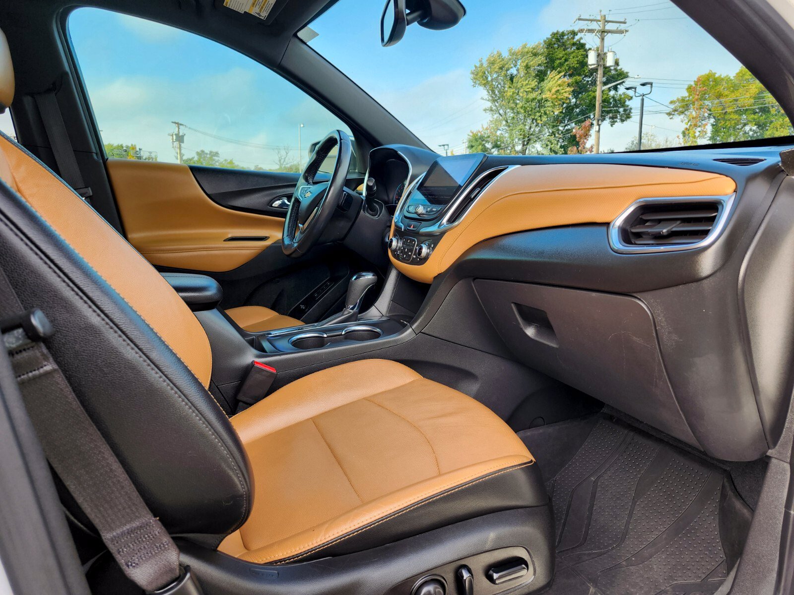 Used 2021 Chevrolet Equinox Premier FWD image 11