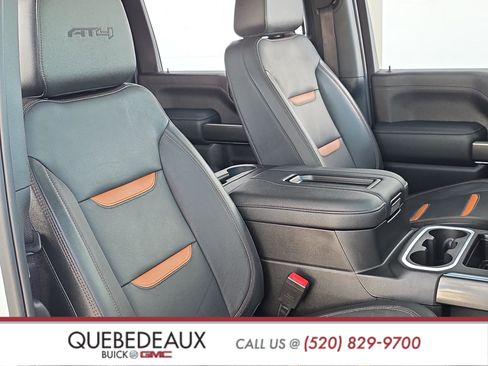 Used 2022 GMC Sierra 2500 AT4 w/ AT4 Premium Plus Package AWD/4WD image 33
