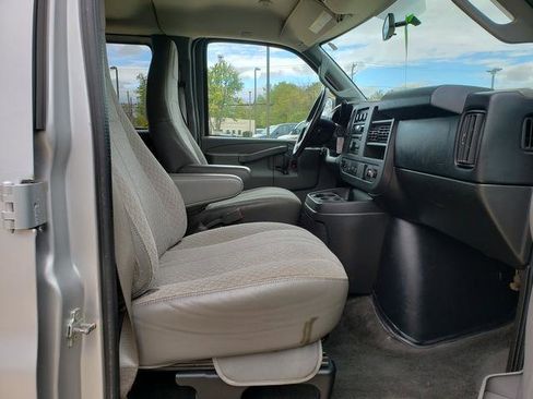 Used 2016 Chevrolet Express 2500 LS image 16