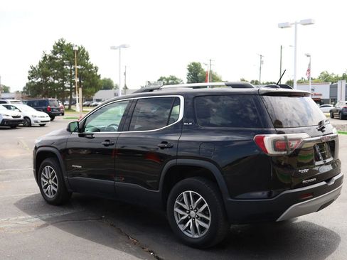 Used 2018 GMC Acadia SLE w/ LPO, Black Accent Package AWD/4WD image 7