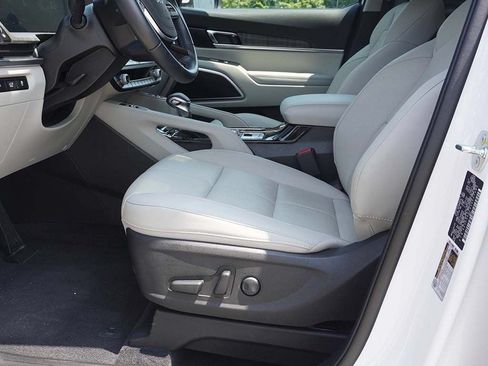 Used 2025 Kia Telluride EX FWD image 29