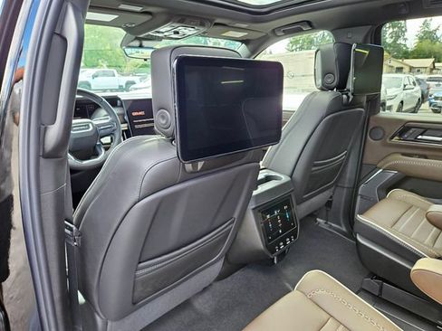 New 2026 GMC Yukon XL Denali Ultimate w/ LPO, Illumination Package AWD/4WD image 18