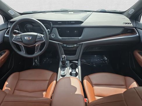 Certified 2023 Cadillac XT5 Premium Luxury image 9