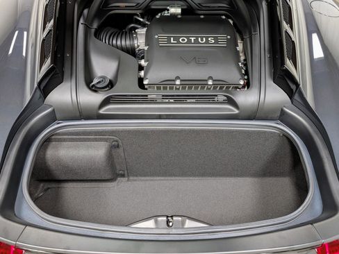 Used 2024 Lotus Emira First Edition image 21