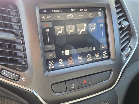 Used 2020 Jeep Cherokee Trailhawk w/ Comfort/Convenience Group image 20