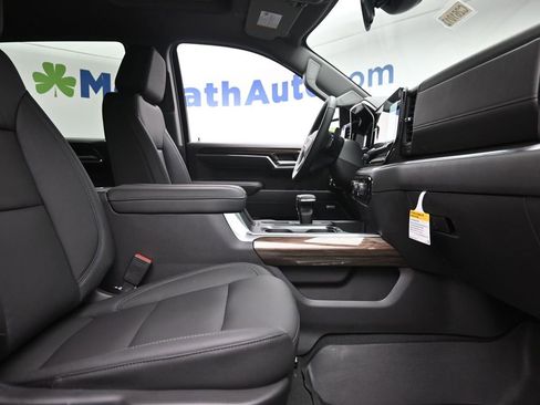 New 2026 Chevrolet Silverado 1500 LT Trail Boss w/ LT Trail Boss Premium Package AWD/4WD image 7