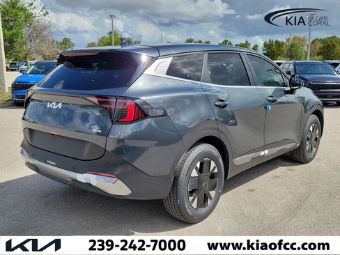 New 2026 Kia Sportage LX image 6