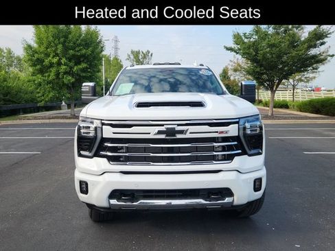 Used 2024 Chevrolet Silverado 3500 LTZ w/ LTZ Plus Package AWD/4WD image 2