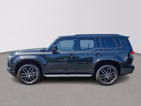 Used 2025 Lexus GX 550 w/ Accessory Package (2T) AWD/4WD image 7