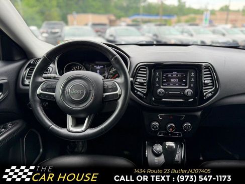 Used 2018 Jeep Compass Latitude AWD/4WD image 23
