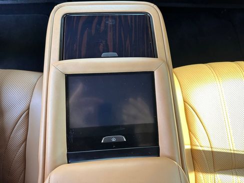 Used 2021 Lexus LS 500 w/ Luxury Package image 18