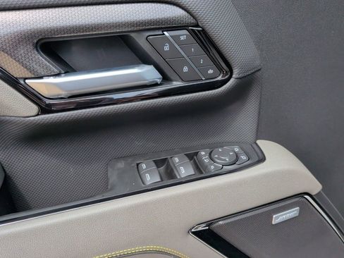 New 2026 Chevrolet Silverado 2500 ZR2 image 11