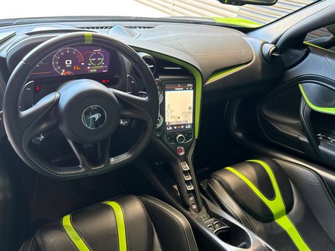 Used 2022 McLaren 765LT RWD image 6