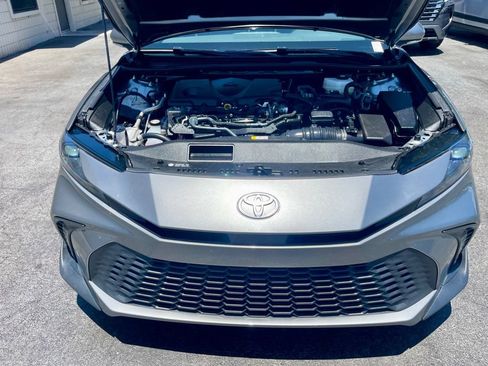Used 2026 Toyota Camry SE FWD image 18