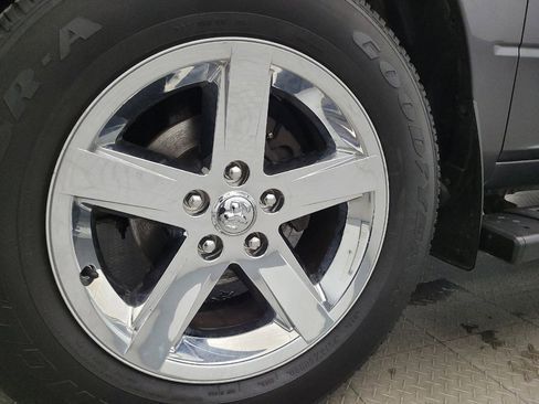 Used 2018 RAM 1500 Express w/ Express Value Package image 31