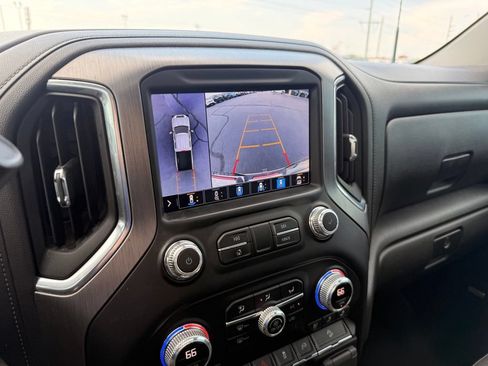 Used 2022 GMC Sierra 2500 Denali w/ Denali Ultimate Package AWD/4WD image 13