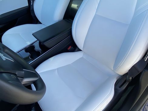 Used 2019 Tesla Model 3 Long Range image 28