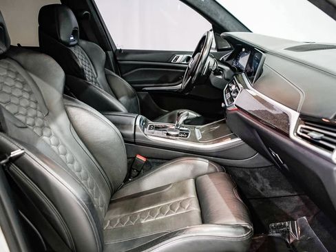 Used 2021 BMW X5 M w/ Executive Package image 16