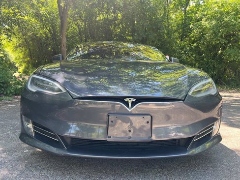 Used 2019 Tesla Model S Performance AWD/4WD image 2