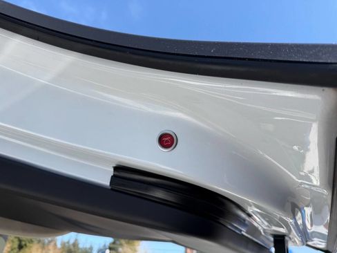 Used 2018 Tesla Model X 100D AWD/4WD image 27